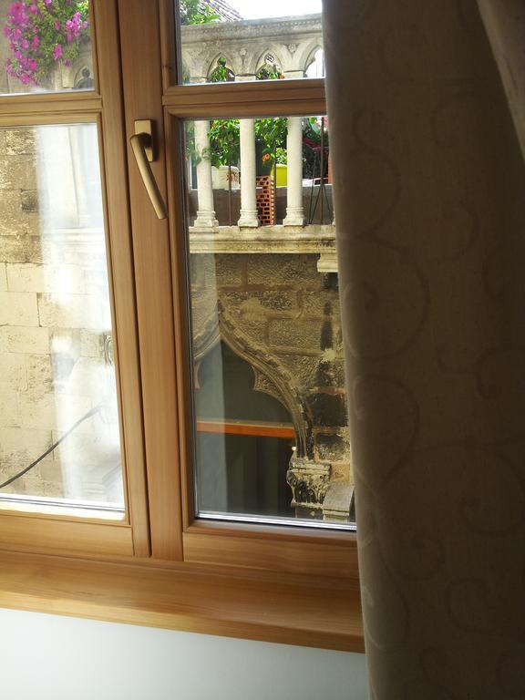 Old Town Apartment Mila สปลิท ห้อง รูปภาพ